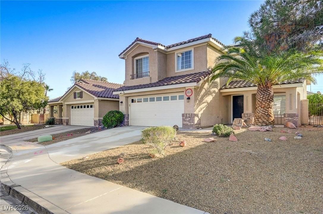 2403 Rue De Versailles - Photo 4 of 50