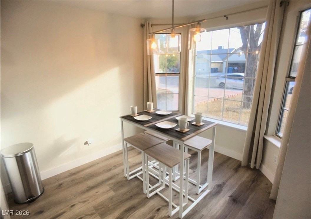 6348 Greyhawk Ave - Photo 6 of 21