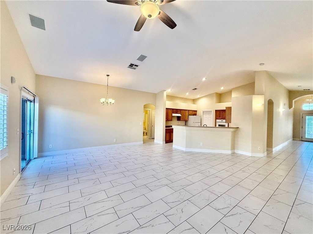 6220 Amory St - Photo 3 of 23