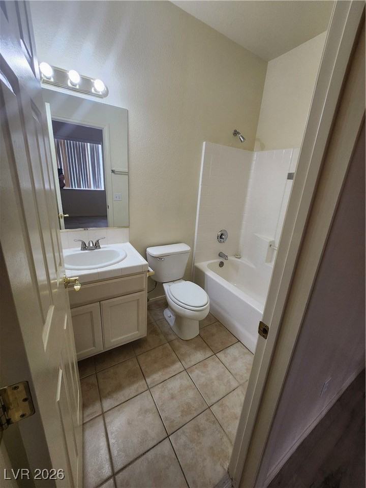 2580 E Ambush St #4 - Photo 7 of 11