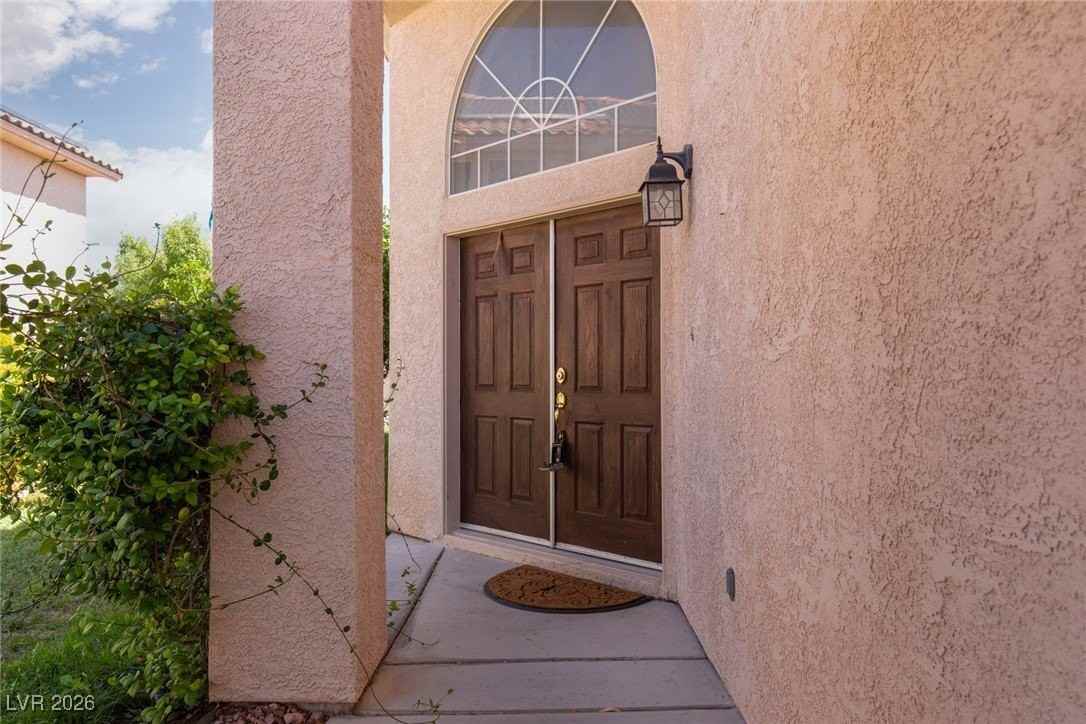 3704 Mountain Waters St - Photo 4 of 36