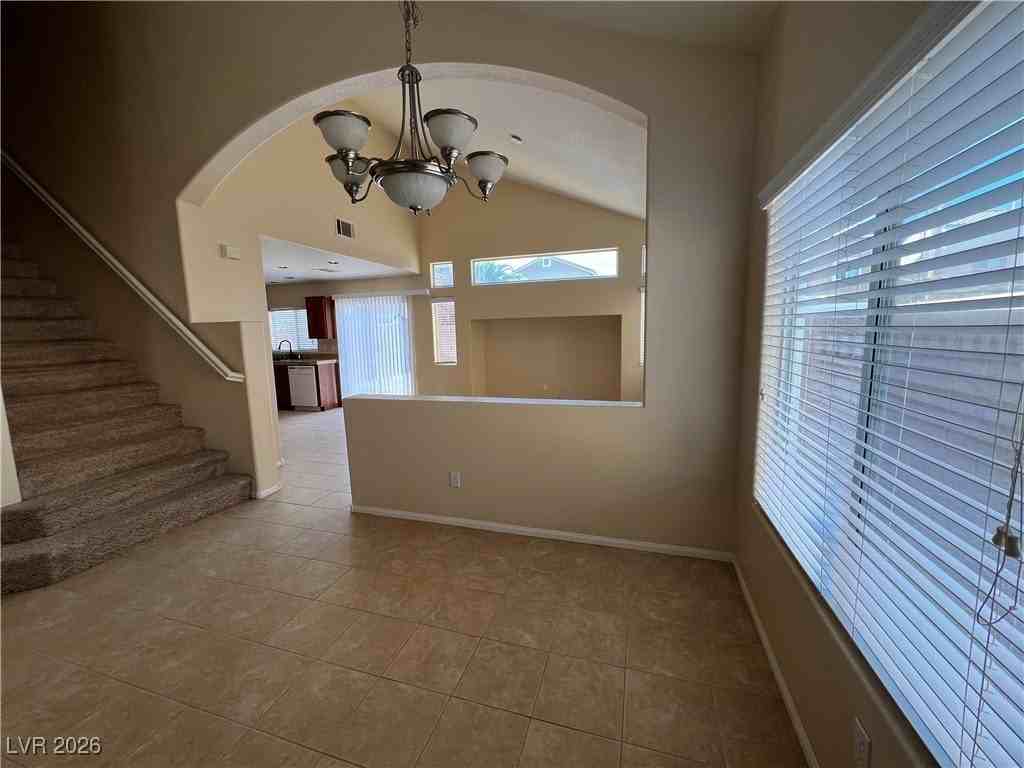 6313 Sterling Cap St - Photo 5 of 31