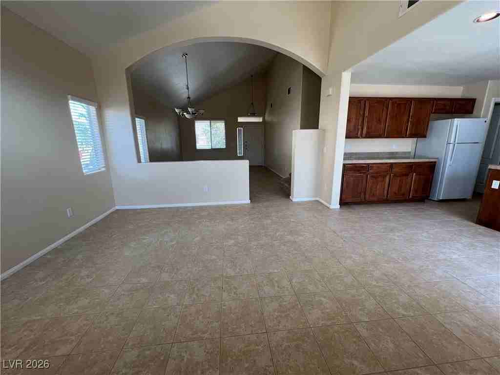 6313 Sterling Cap St - Photo 7 of 31