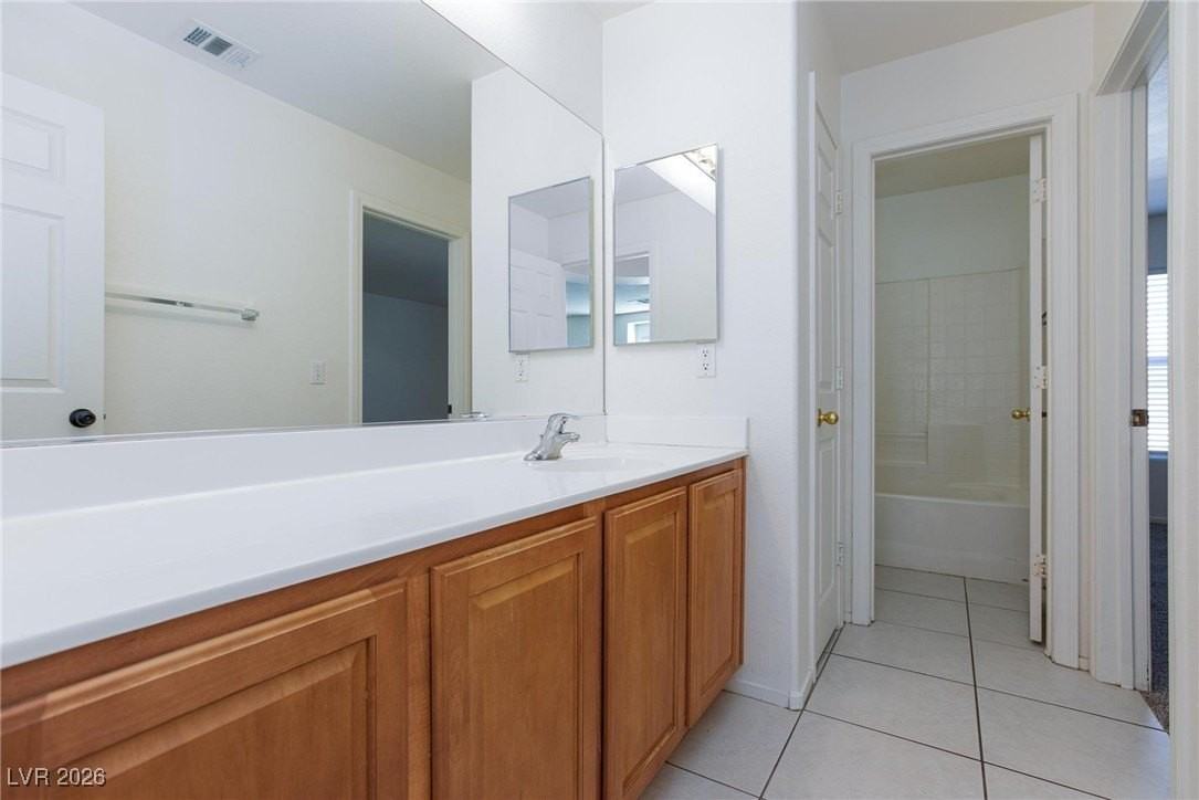 5650 Saint Elias St - Photo 5 of 25