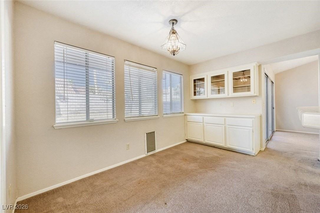 395 Chadwick Cir - Photo 2 of 24