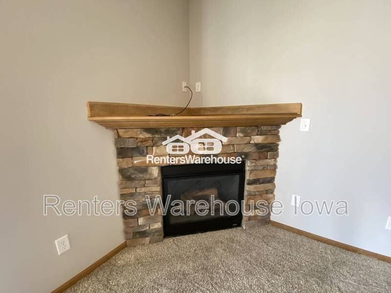 2000 Meadow Ct #512 - Photo 7 of 17