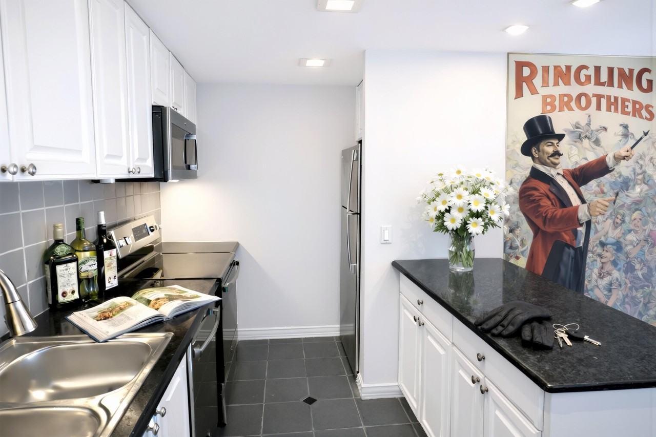 555 S Old Woodward Ave #1505 - Photo 5 of 17