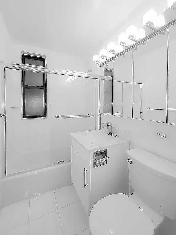 E 46th St #2A - Photo 4 of 4