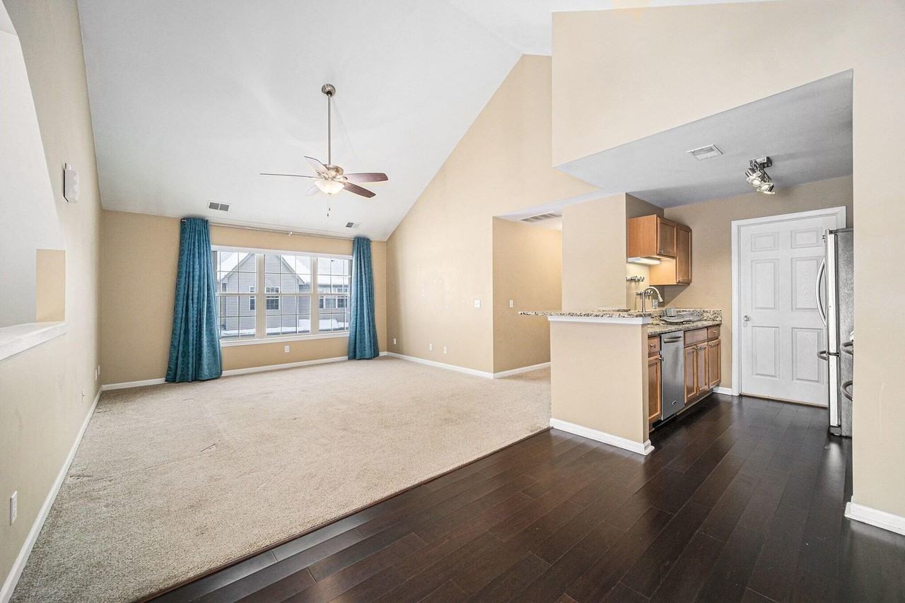 1569 Addington Ln - Photo 3 of 17