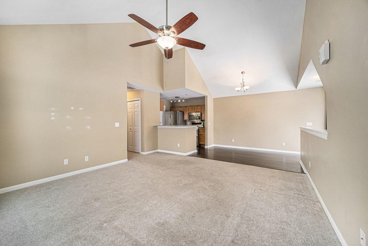 1569 Addington Ln - Photo 5 of 17