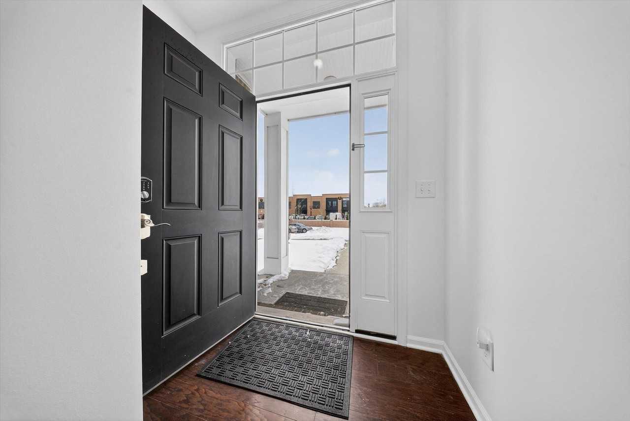 49527 Lantern Way - Photo 2 of 23