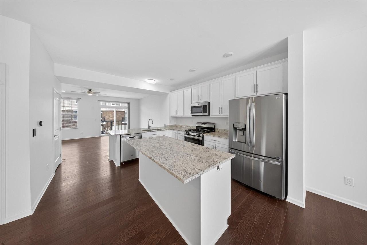 49527 Lantern Way - Photo 3 of 23