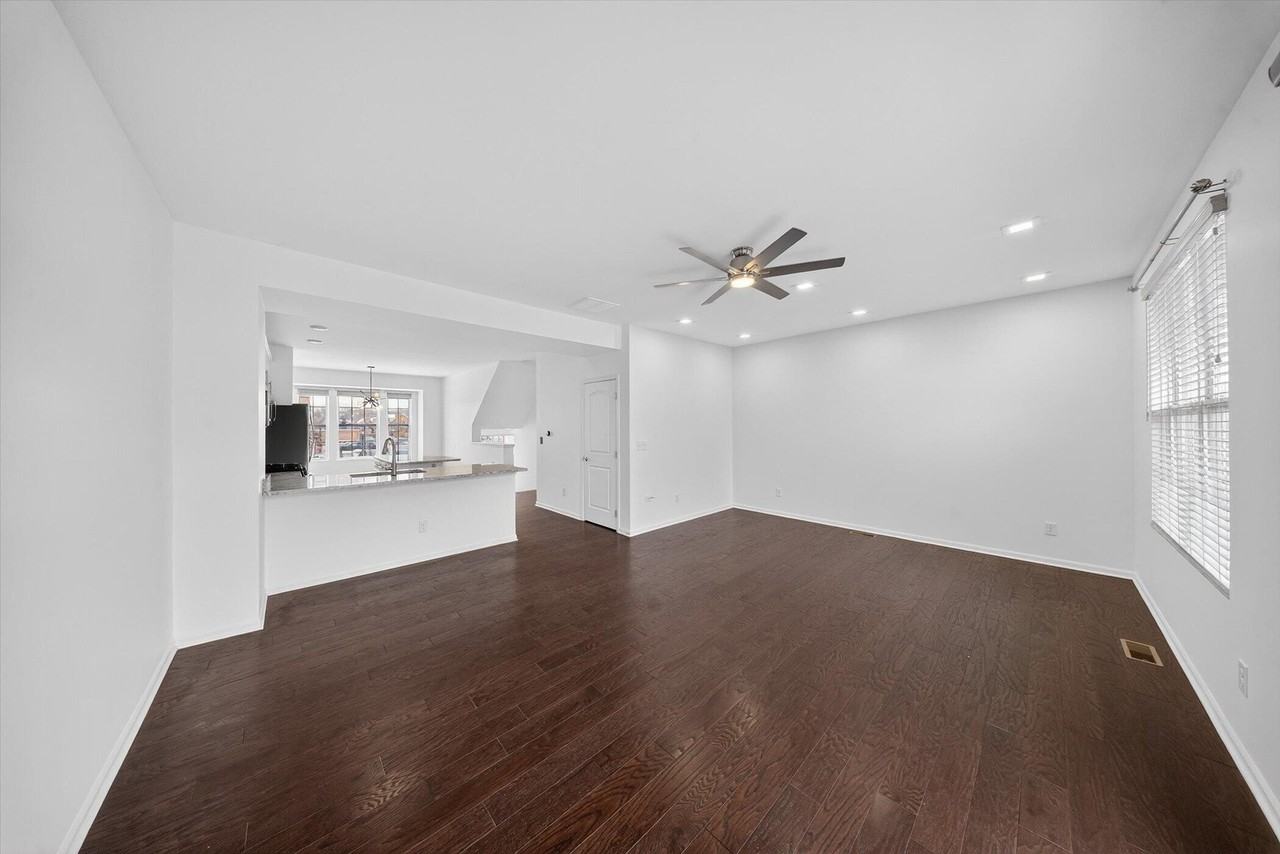 49527 Lantern Way - Photo 5 of 23