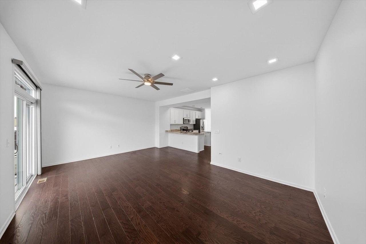 49527 Lantern Way - Photo 6 of 23