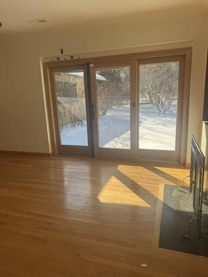 3079 Pittsview Dr - Photo 7 of 40