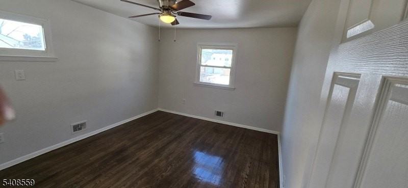 260 Everett Rd - Photo 4 of 33