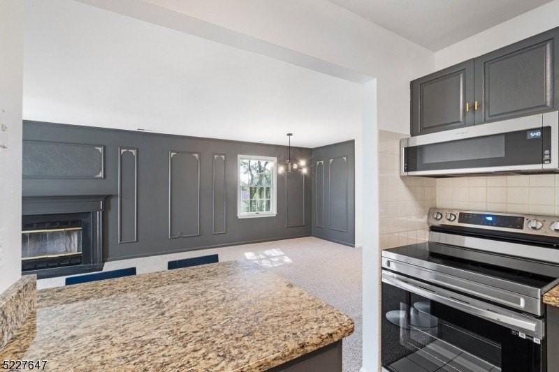 355 Potomac Dr - Photo 5 of 28