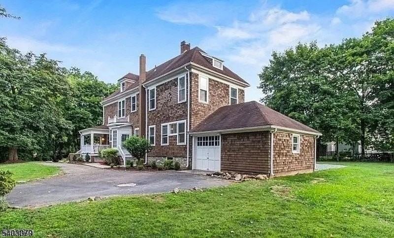 510 Center St - Photo 2 of 15