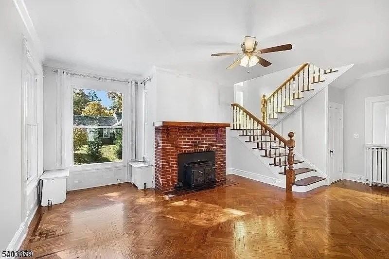 510 Center St - Photo 7 of 15