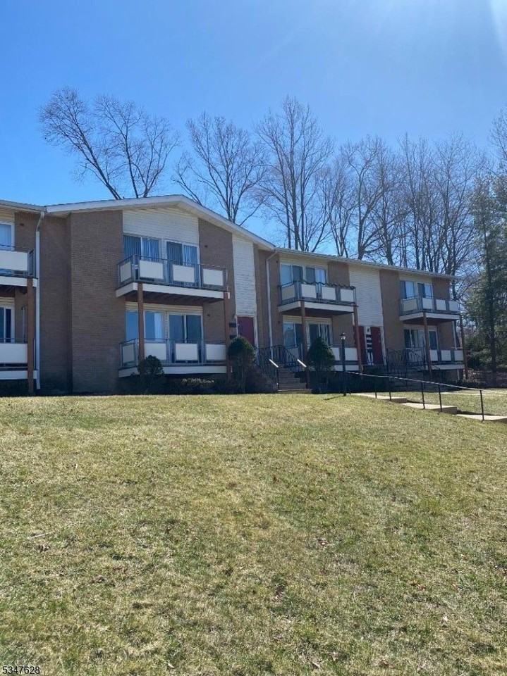 156 Us Highway 46 #13 - Photo 3 of 10