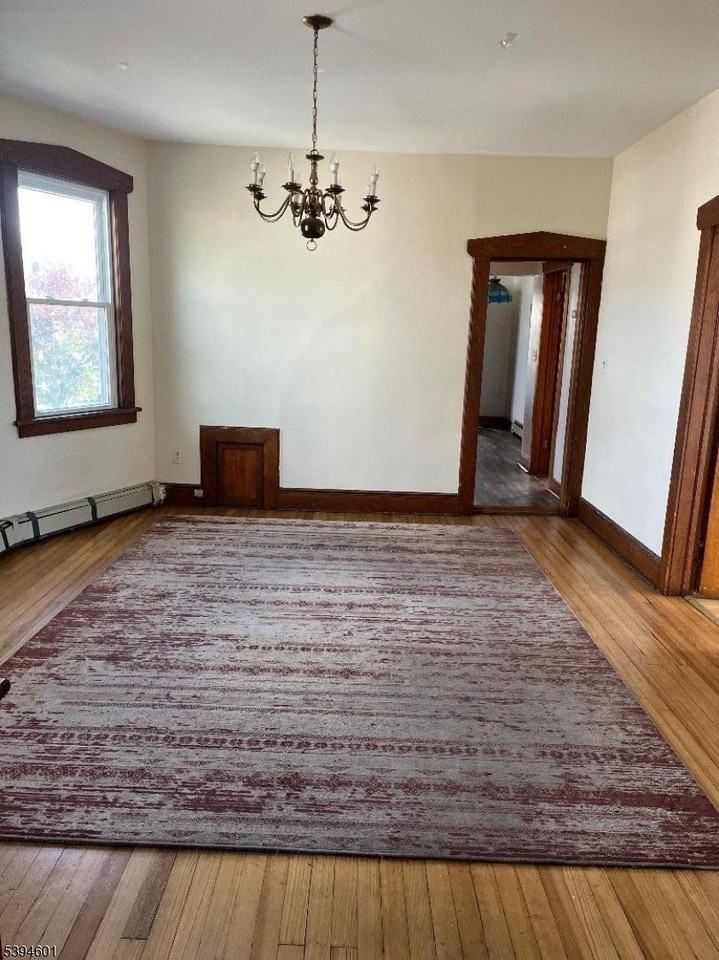 469 Crooks Ave - Photo 7 of 12