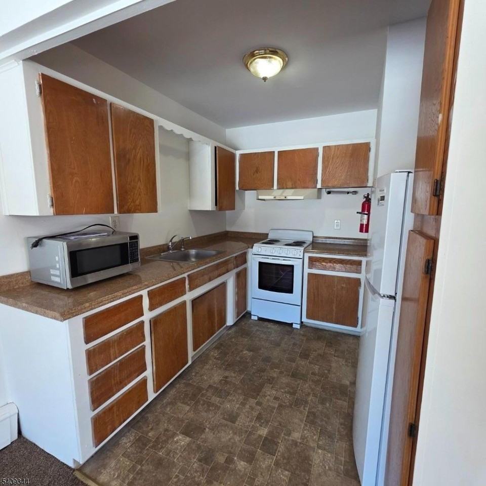 680 State Route 15 S #27 - Photo 6 of 13