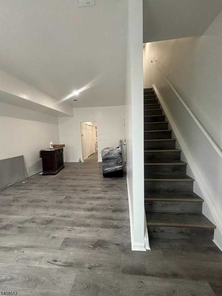 48 1/2 3rd St - Photo 2 of 20