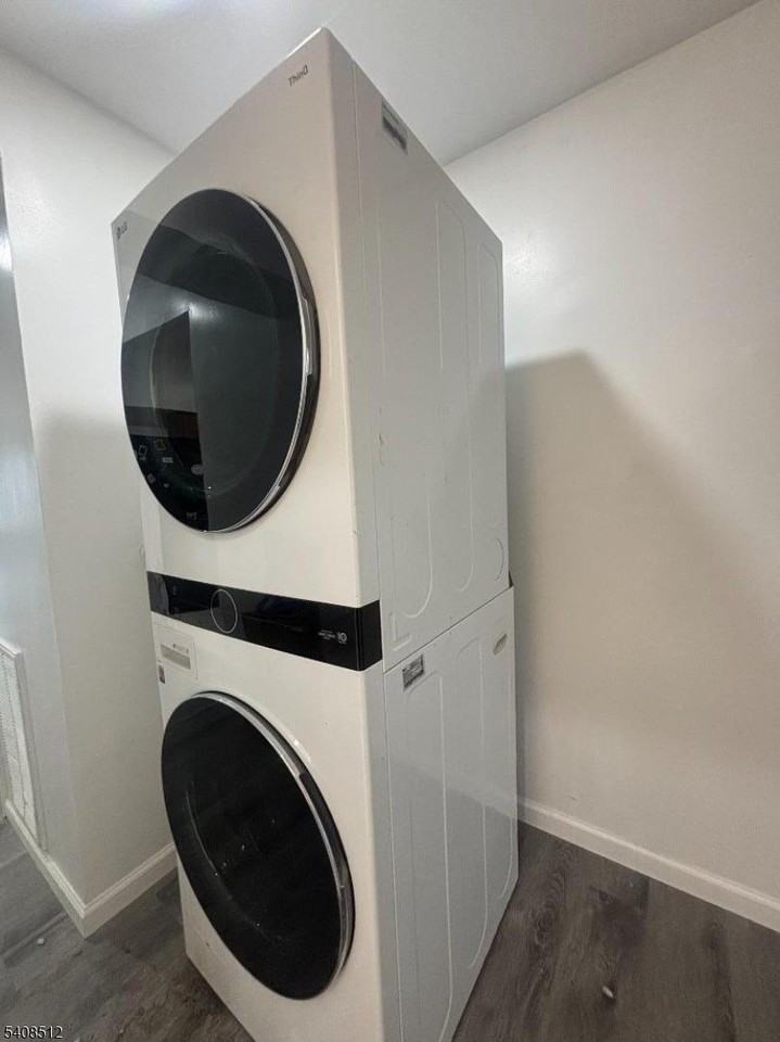 48 1/2 3rd St - Photo 6 of 20