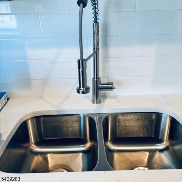 95 Regency Park - Photo 6 of 14