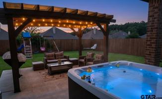 featured image of 7352 Kingsport Ln