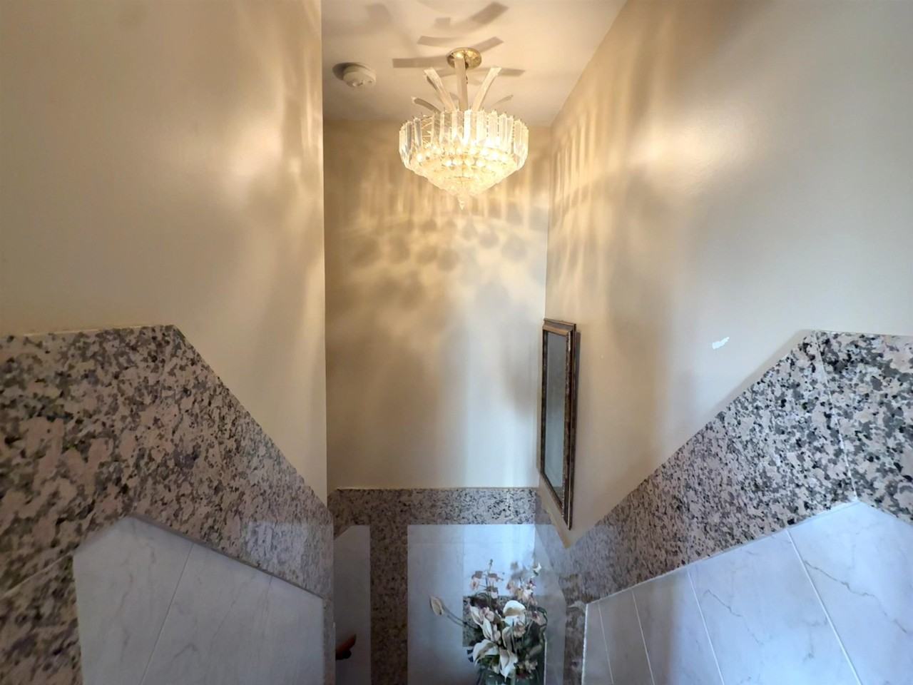 20 Beech St #2 - Photo 2 of 13