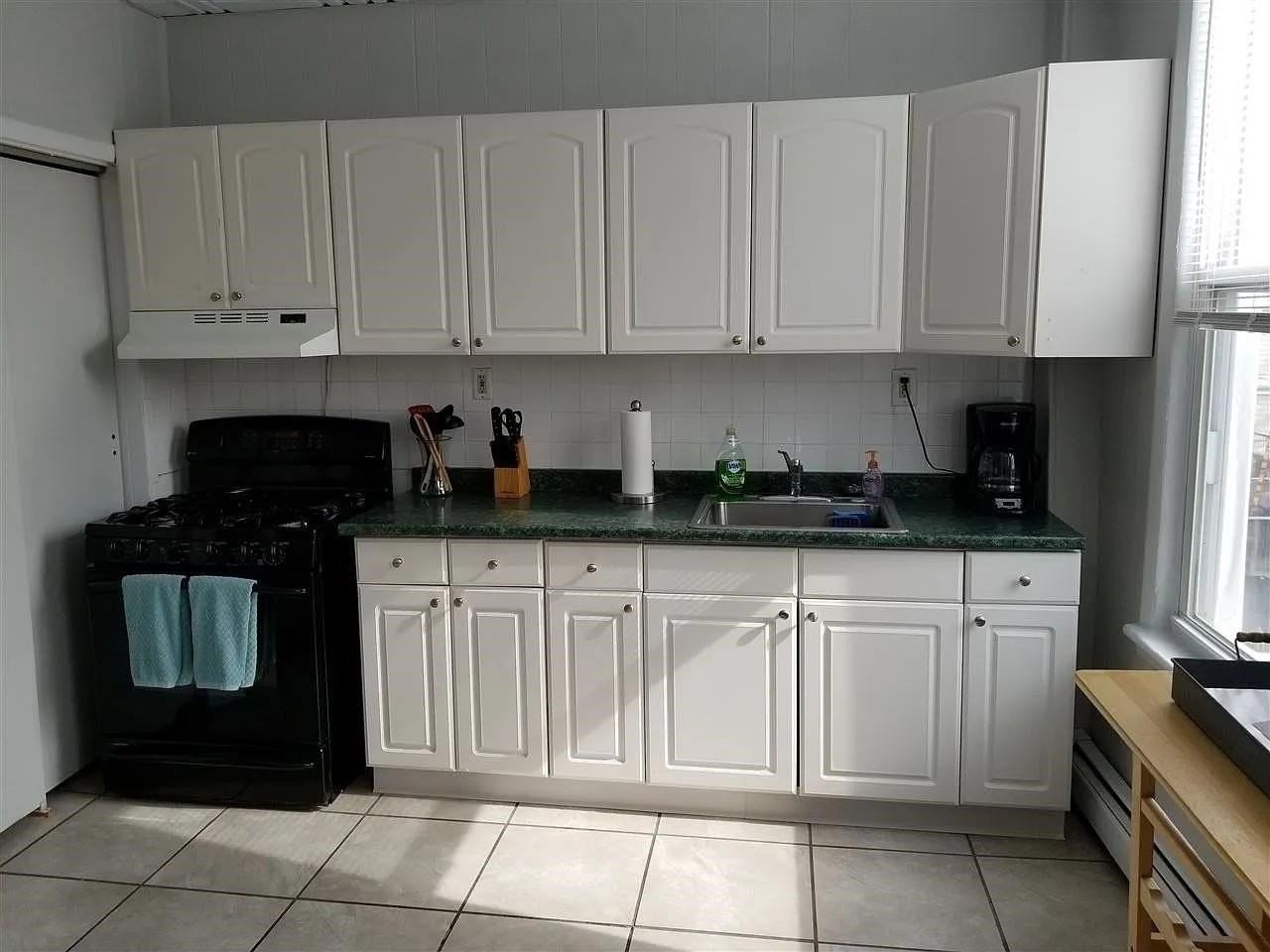 317 21st St #2 - Photo 3 of 11