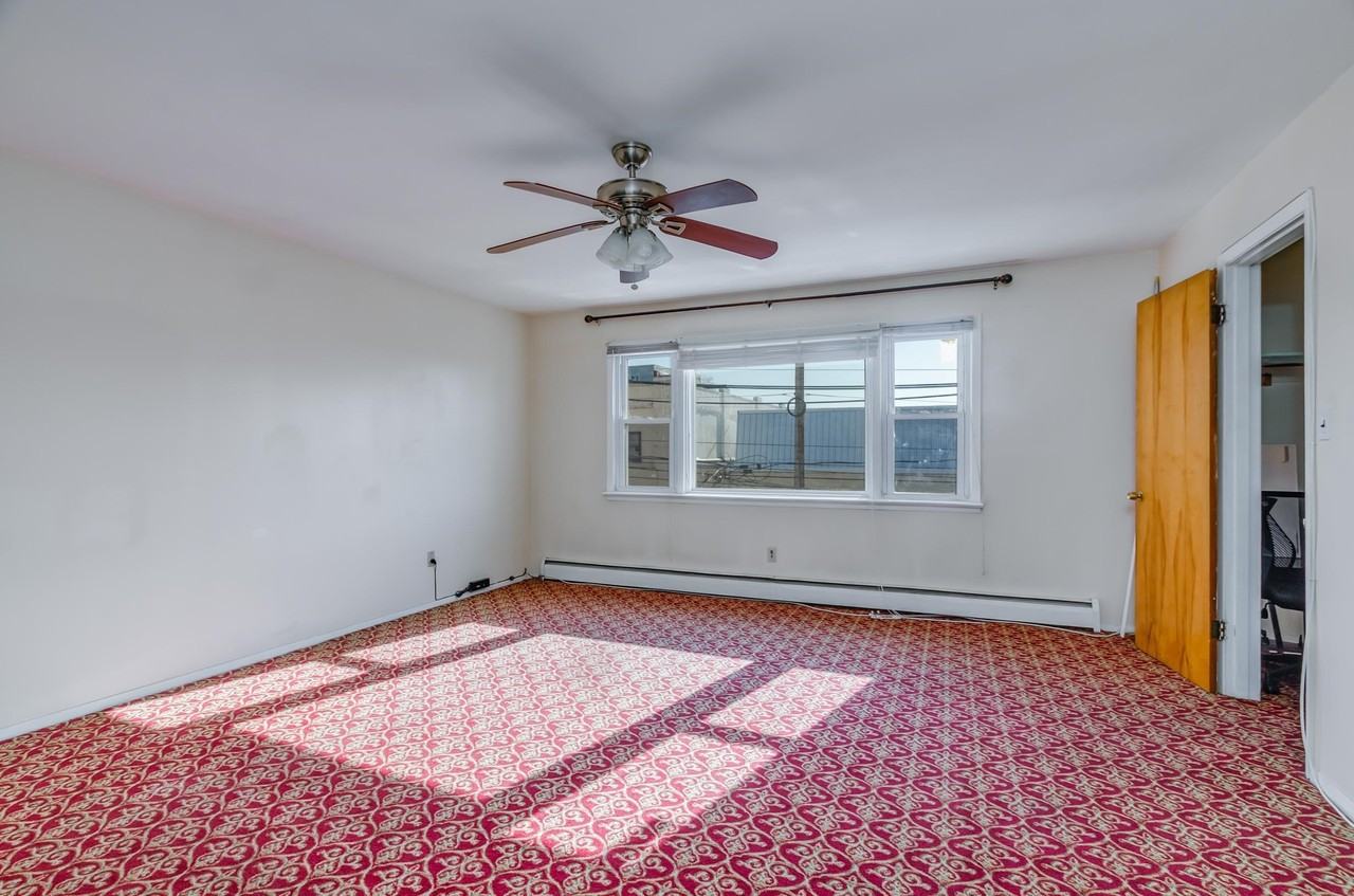 129 Garfield Ave #2 - Photo 2 of 16