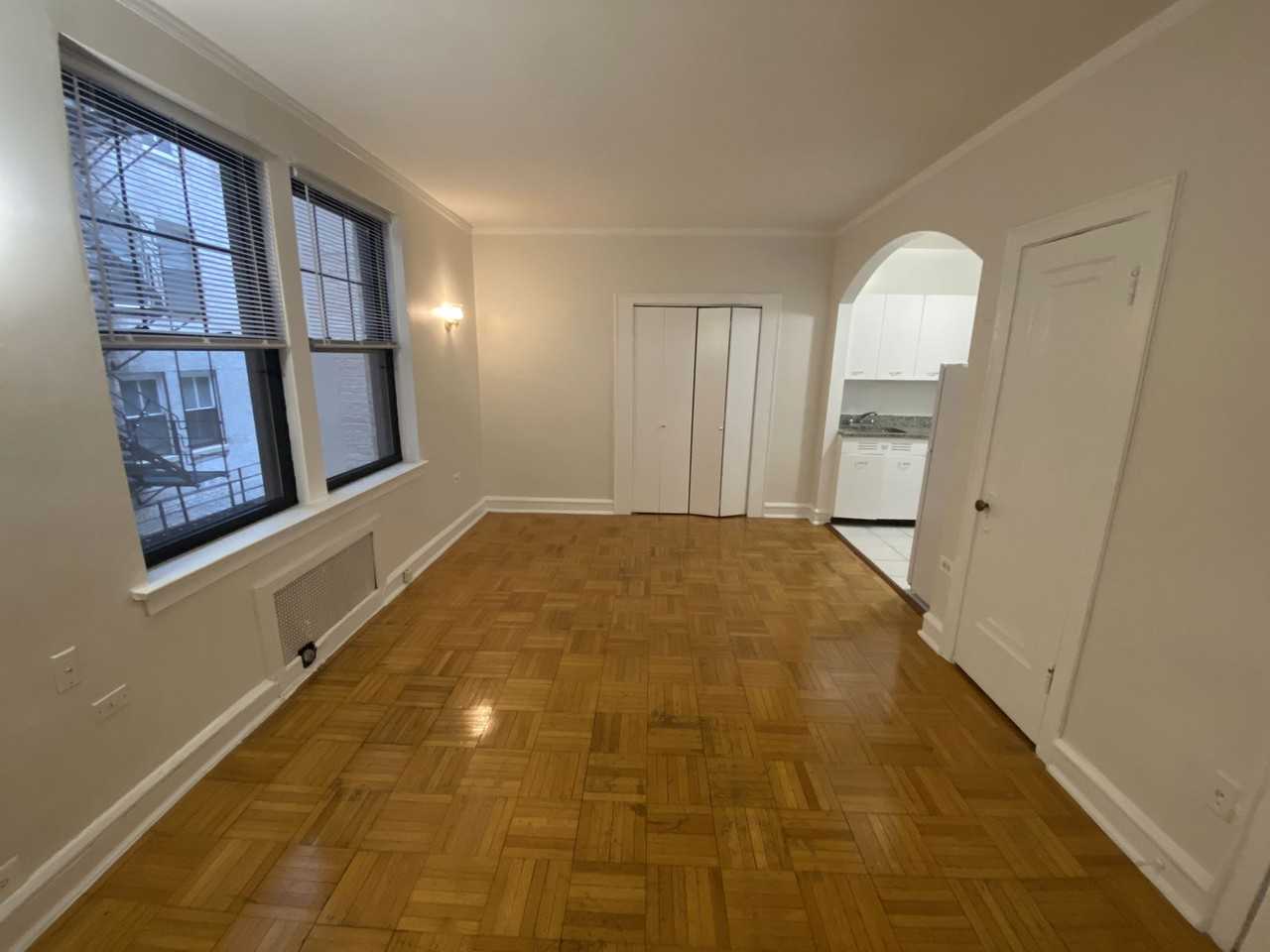 1209 W Sherwin Ave #304