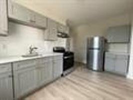 featured image of 185 Garfield Ave #A3