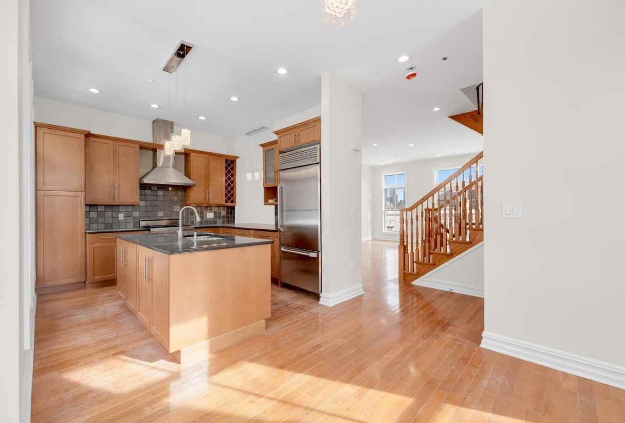 1 Regency Pl #1 - Photo 7 of 16