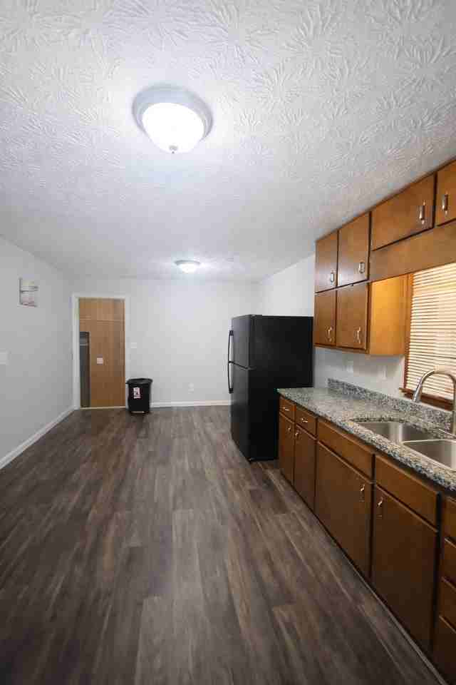 Taylor Rd - Photo 7 of 9