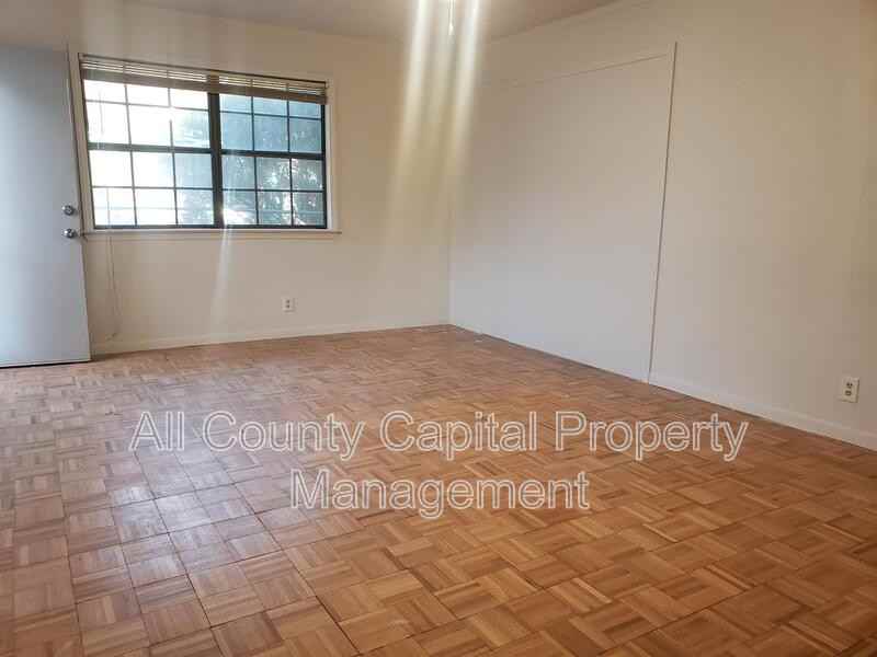 609 Bissonet Ln #609 - Photo 5 of 13