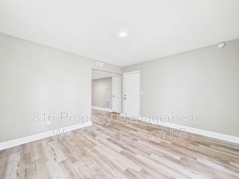 3331 Indiana Ave #3333A - Photo 2 of 18