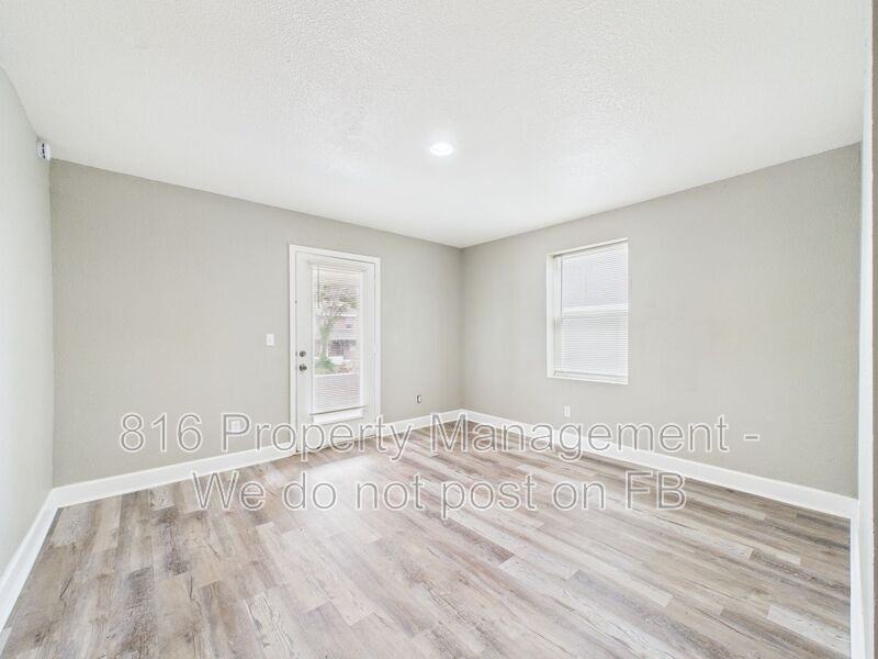 3331 Indiana Ave #3333A - Photo 3 of 18