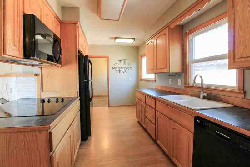 1810 S Sharron St - Photo 2 of 14