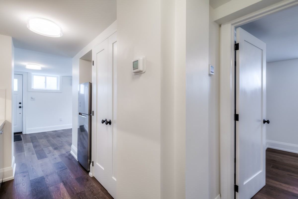 674 Eglinton Avenue East - Photo 10