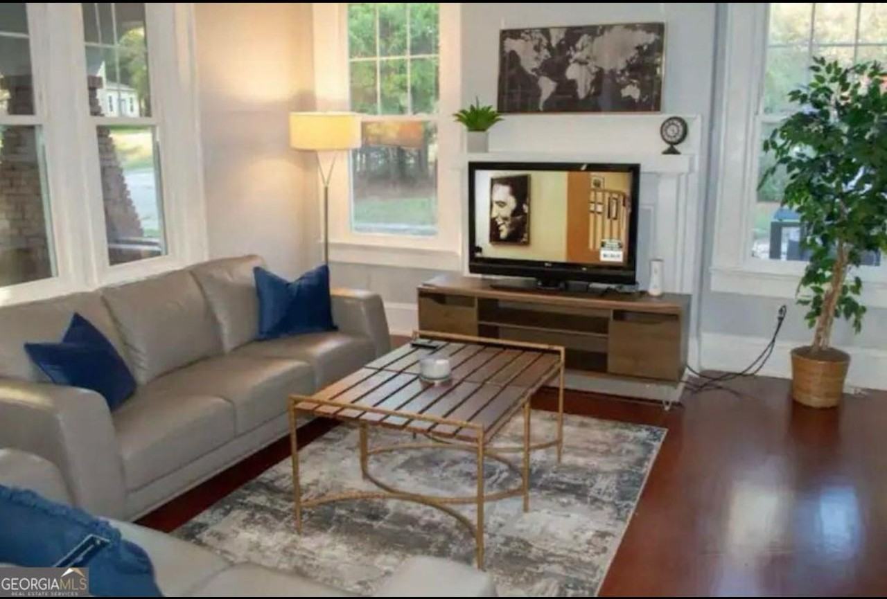 Hillcrest Ave - Photo 3 of 10