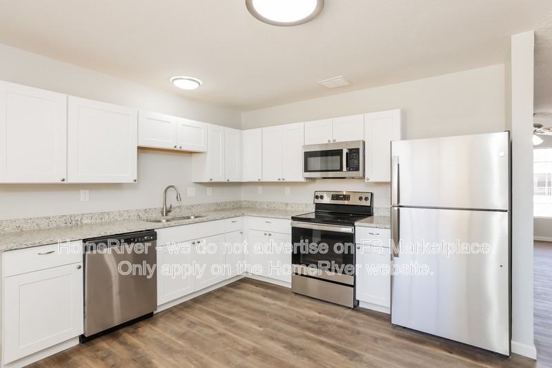 4008 W Berridge Ln - Photo 2 of 18