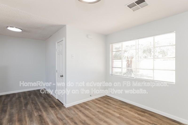 4008 W Berridge Ln - Photo 3 of 18