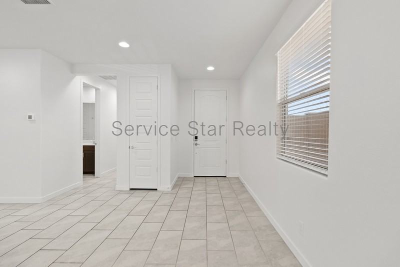 32273 N 21st Dr - Photo 4 of 26