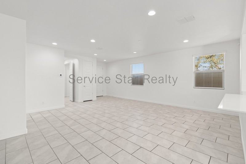 32273 N 21st Dr - Photo 4 of 24