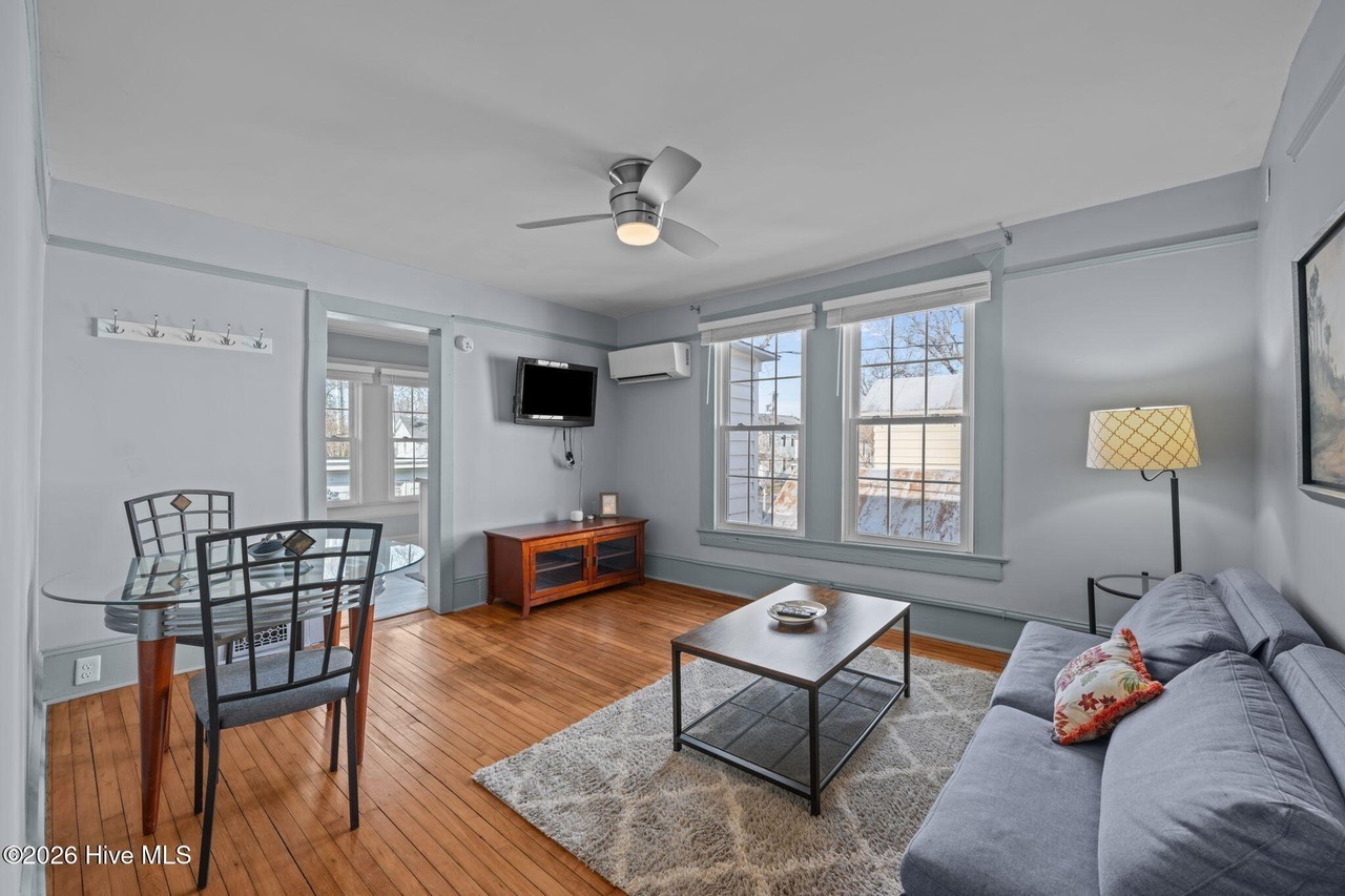 411 George St Unit 2 #2 - Photo 7 of 20