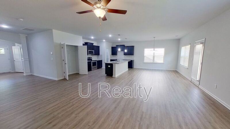 4509 Cecilia Ln - Photo 2 of 16