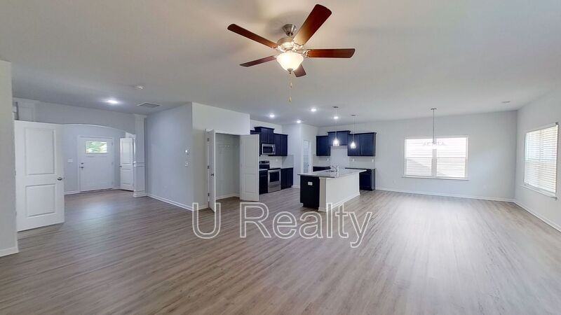 4509 Cecilia Ln - Photo 5 of 16